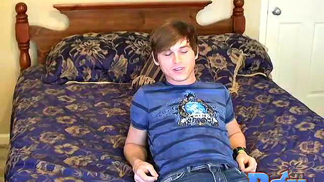ashton strokes hard, laid back and showing off every inch