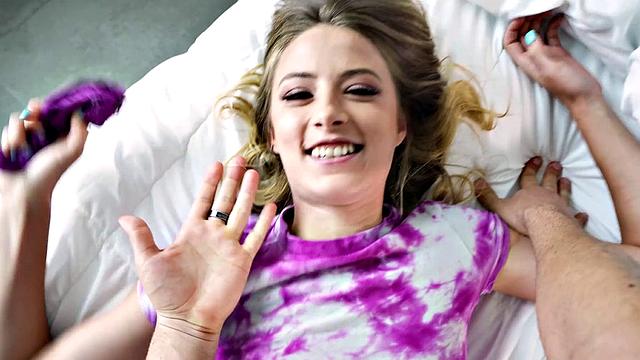 Stepsiblings Share Bed