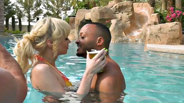 Trans ladies orgy outdoors in IR sex by swimming pool