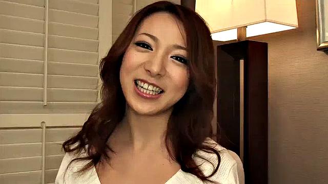 爆乳佐倉和香は巨根大好き！