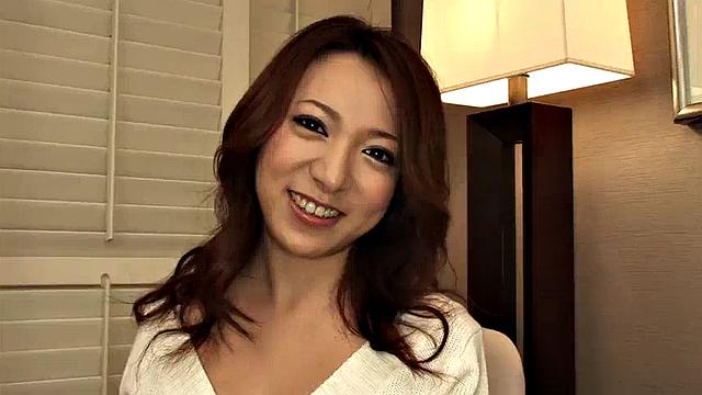 爆乳佐倉和香は巨根大好き！