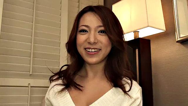 爆乳佐倉和香は巨根大好き！