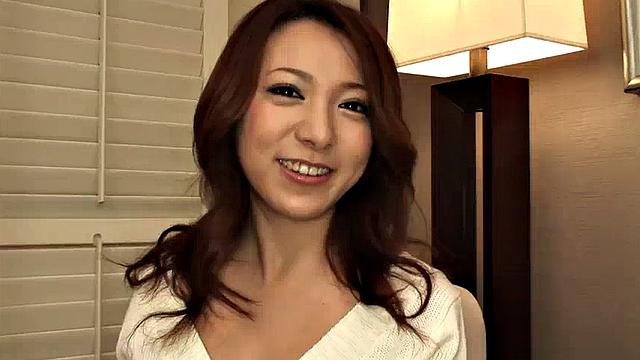 爆乳佐倉和香は巨根大好き！