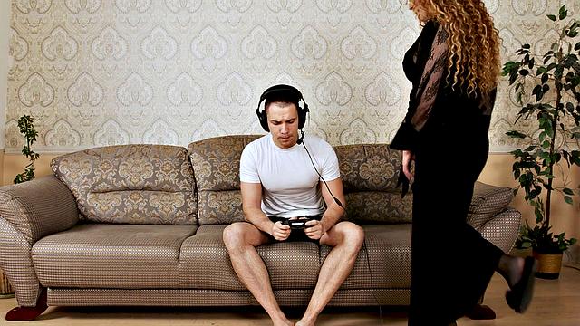 Tanya Foxxx gets her big tits fucked while gaming and getting a facial