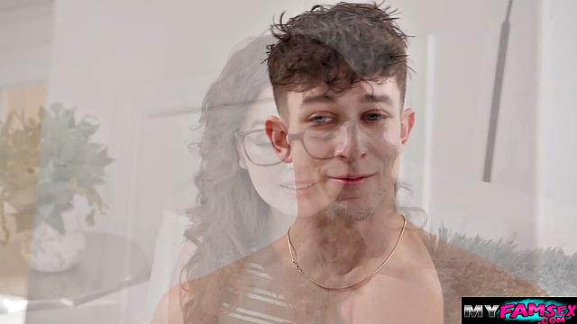 Letting my stepcousin bang my wet pussy