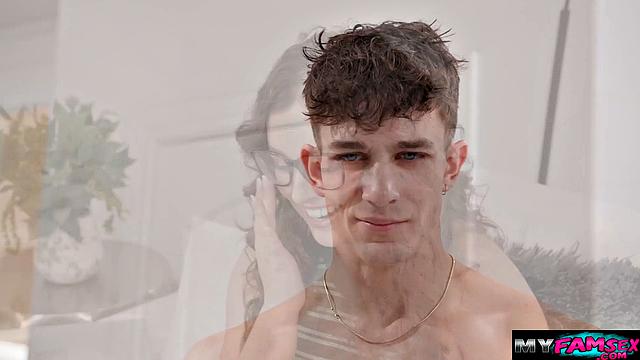 Letting my stepcousin bang my wet pussy