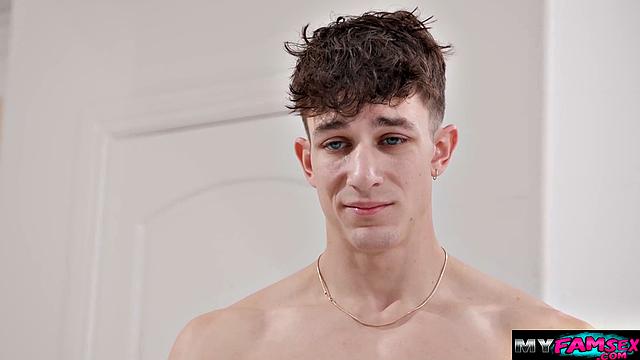 Letting my stepcousin bang my wet pussy