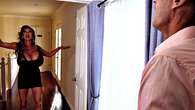 Mystery Date With Minka