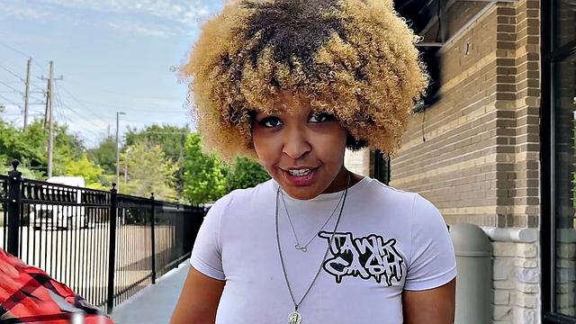 all natural sexy texas newbie big booty liv wid fucked by bbc