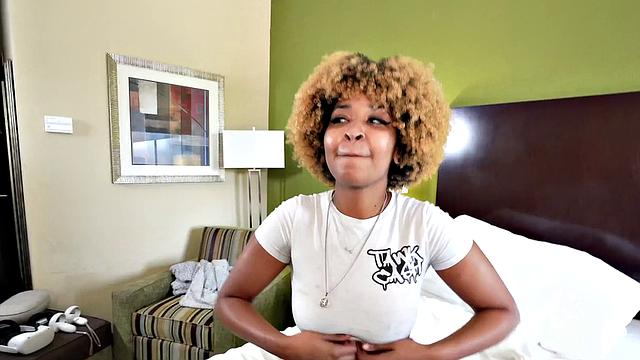 all natural sexy texas newbie big booty liv wid fucked by bbc