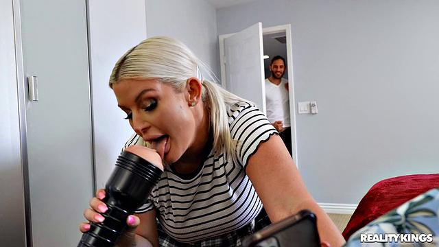 Sex Crazed Stan Gets Pleasured