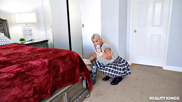 Sex Crazed Stan Gets Pleasured