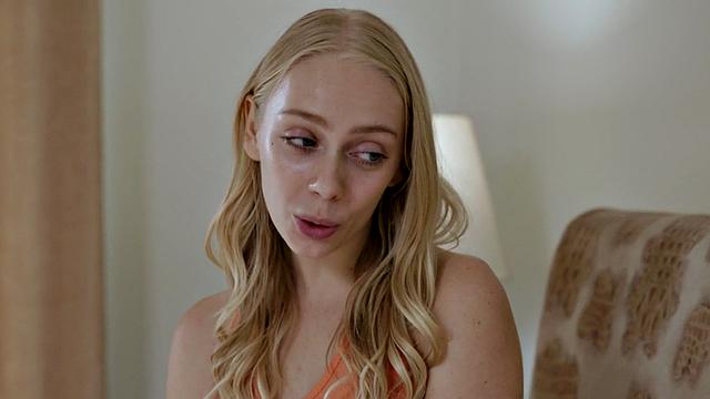 Slowburn lesbian bae lick each other pussy in 69