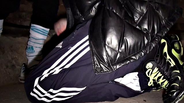 Real outdoor public sex with amateur jock