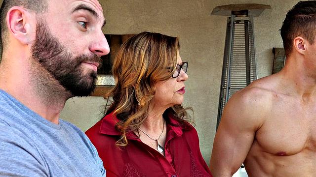 Brenda gets DP'd in her second ever scene!