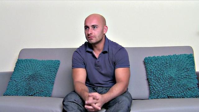 Bald Stud Gives Agent's Pussy A Proper Fucking