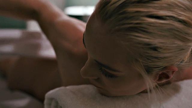 Lesbian scissoring babes enjoy 69 sex after massage