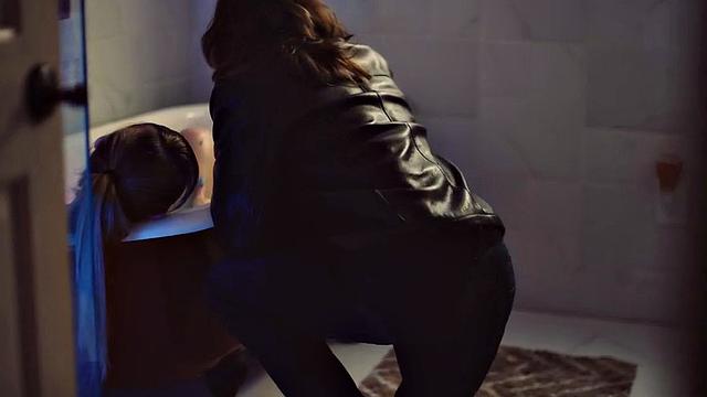 Cockriding busty babe fucked in wet pussy