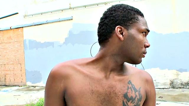 Black thug picked up and drilled outdoor by white top