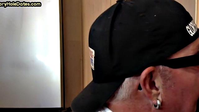 Gloryhole blowjob man sucks cock in homemade closeup