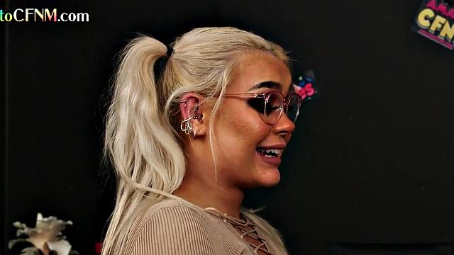 Raunchy CFNM babe sucks boss cock for office job