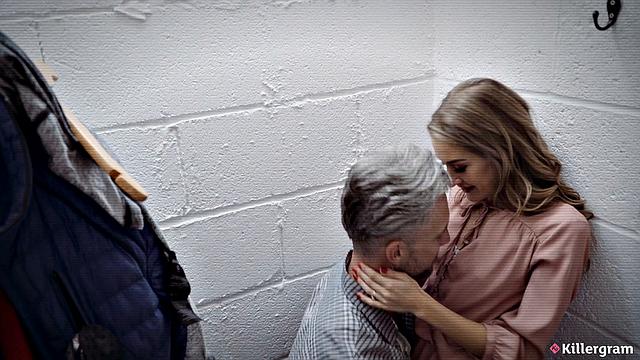 Тиффани Татум и Габи Голд делят огромный член Лутро жадно и глубоко, одна за другой.