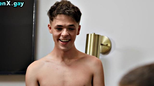 Manly sex doll sucked and barebacked by twink