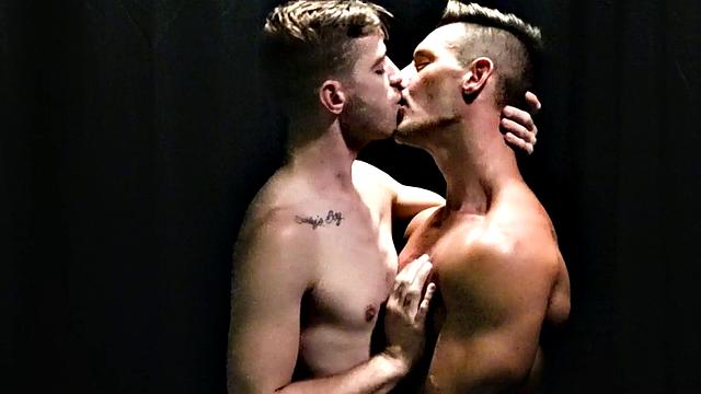 Bareback jock assfucked by twink after asslicking