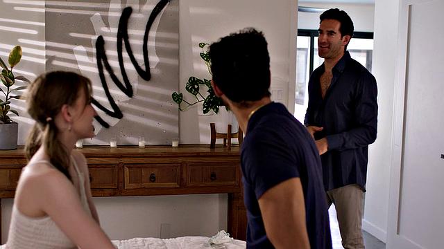 профессор подглядывает, как melody marks трахается с парнем