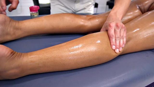 Massaging bae enjoys wet cunt fucking by nice dick