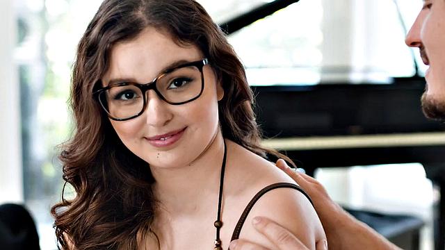 21yo petite babe banged by thick cock in wet pussy