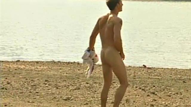 Бо Скотт дрочит на природе и удивляет финалом.