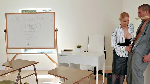 Hairy MILF loves fucking in pussy by nasty fucker