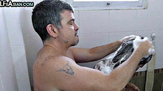 Footfetish amateur barebacks Asian twink in bathtub