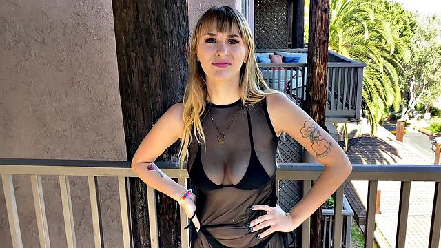 Angel Gives Heavenly Blowjob