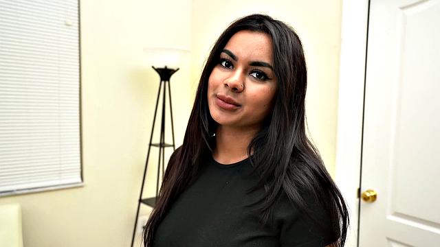 Kinky Family - Numi Zarah - Banging my busty stepsister