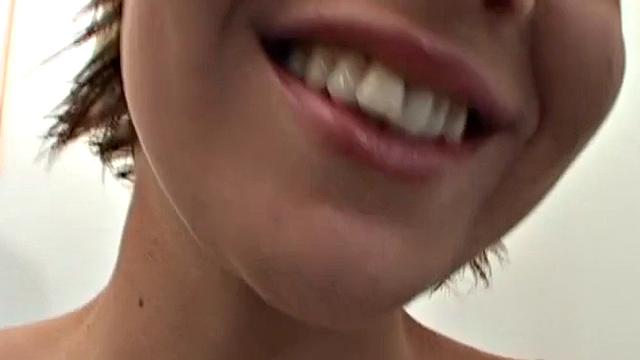 Speculum babe uses banana in pussy while spreading lips