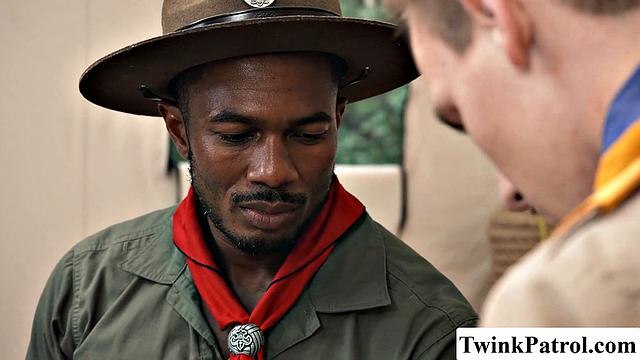 Scout officer enjoys himself in the ass of Twink