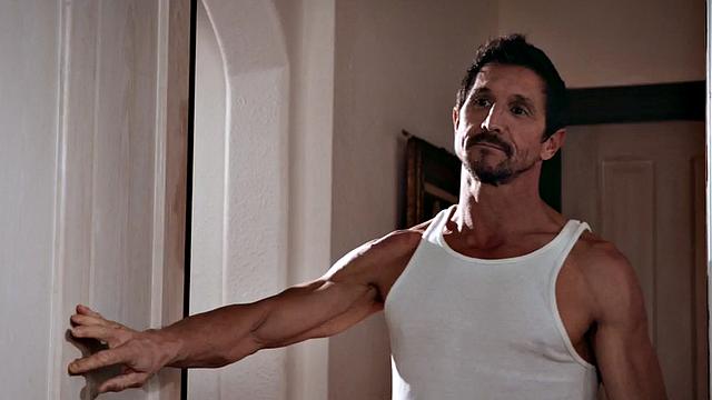 падчерица с блондом трахается с отчимом раком