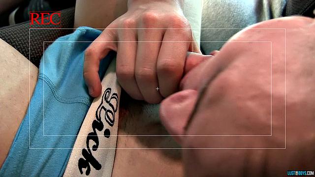 Таг-тим на заднем сиденье - Оскар Робертс, Рис Бентли и Шон Маккензи