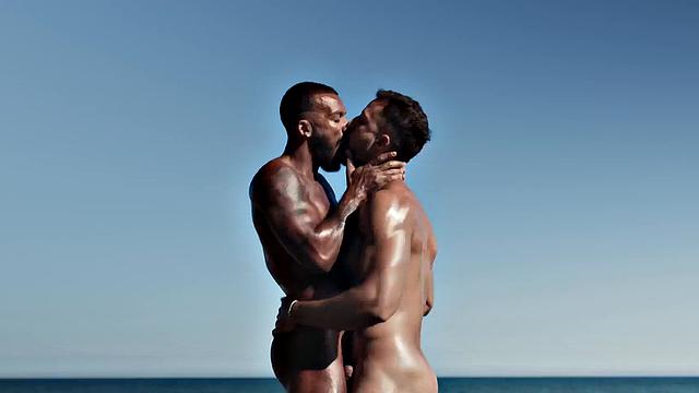 White top bangs Ebony bottom outdoor in asshole