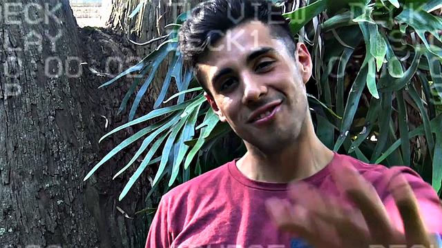 Жаркий чувак трахает свежий зад в отеле и кончает мощно