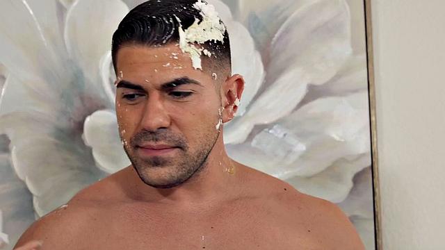 Redhead beauty in bisex threesome fmm