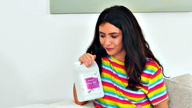 Massage bitches share dick in threesome fucking