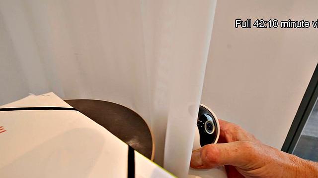 DEBT4k. Hung Like Horse