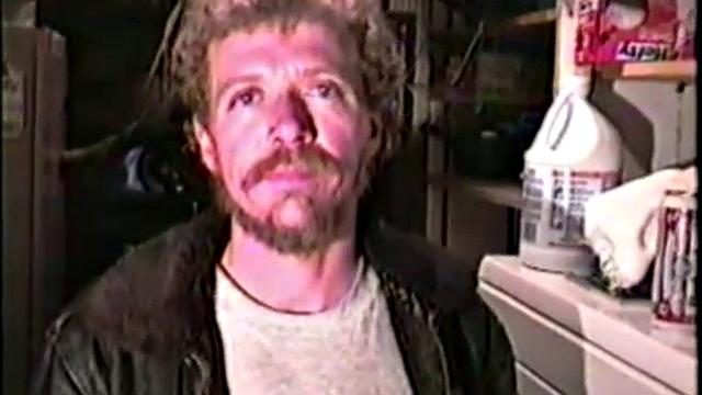 mark попадает в крепкие руки зрелого мужика