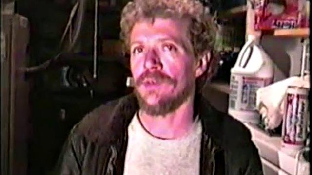 mark попадает в крепкие руки зрелого мужика