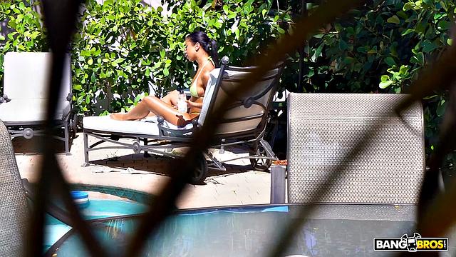 Ameena Rewards Her Neighbor