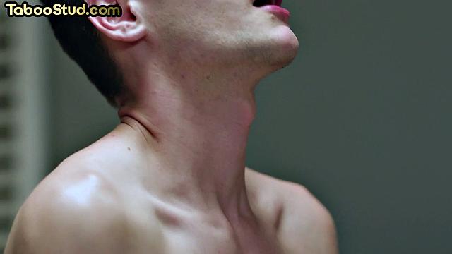 21yo muscled hunk buttdrilled in 3some