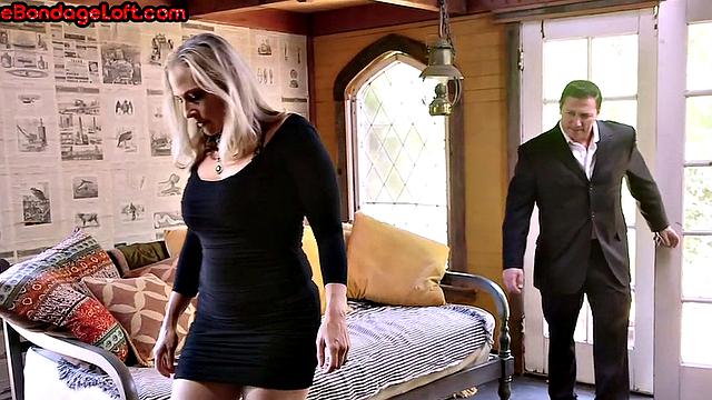 BDSM kitchen threeway with girls